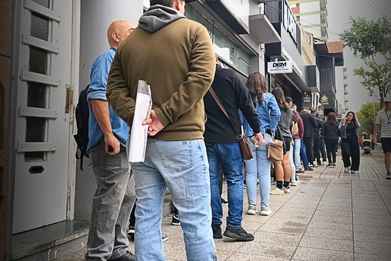 FONDO DE DESEMPLEO: CUÁNTO PODRÍA AUMENTAR SI SUBE EL SALARIO MÍNIMO