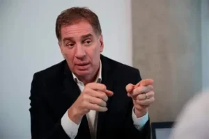 INTERNA EN EL GOBIERNO: VILLARRUEL CRUZÓ A SANTILLI Y LE EXIGIÓ “RESPETAR EL VOTO POPULAR”