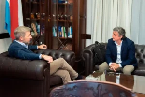 FRIGERIO Y EL INTENDENTE DE FEDERACIÓN ANALIZARON OBRAS DE VIVIENDAS, TURISMO Y CONECTIVIDAD