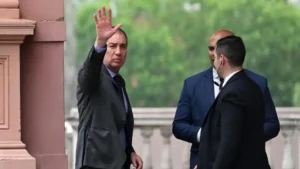 SANTILLI RECIBE A SIETE GOBERNADORES PARA NEGOCIAR EL PRESUPUESTO 2027 Y LA SUSPENSIÓN DE LAS PASO