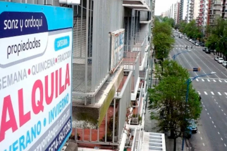 CASI 4 DE CADA 10 JÓVENES DE ENTRE 25 Y 35 AÑOS TODAVÍA VIVE EN SU HOGAR DE ORIGEN