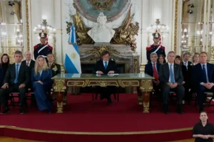 MALVINAS: EL GOBIERNO ENDURECERÁ LAS SANCIONES Y ANUNCIÓ UNA BASE NAVAL EN TIERRA DEL FUEGO