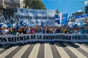 LA JUSTICIA IMPUSO UNA MULTA DIARIA AL GOBIERNO POR INCUMPLIR LA LEY DE FINANCIAMIENTO UNIVERSITARIO